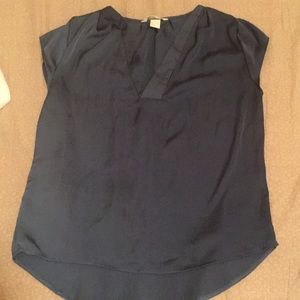 Very cute and versatile pretty blue blouse